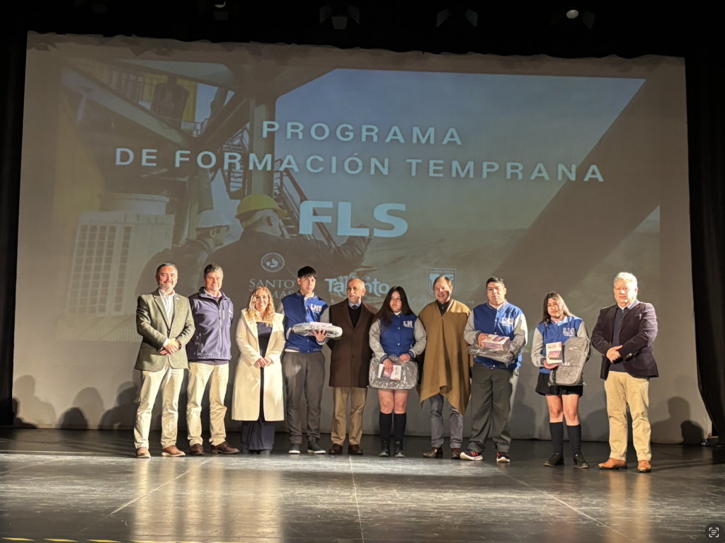 107 estudiantes de Casablanca inician formación técnica para la industria minera: FLS, Santo Tomás y Vetas de Talento lanzan tercera versión del Programa de Formación Temprana