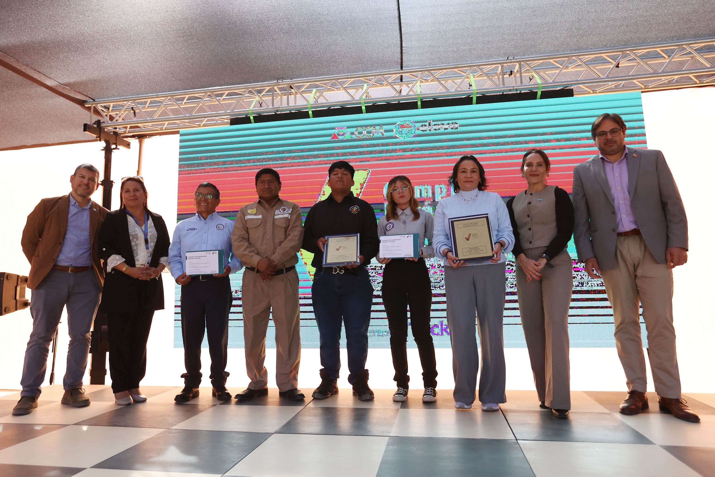 Especialidades de liceos Técnico-Profesionales de la región reciben Sello de Calidad con altos estándares para la minería