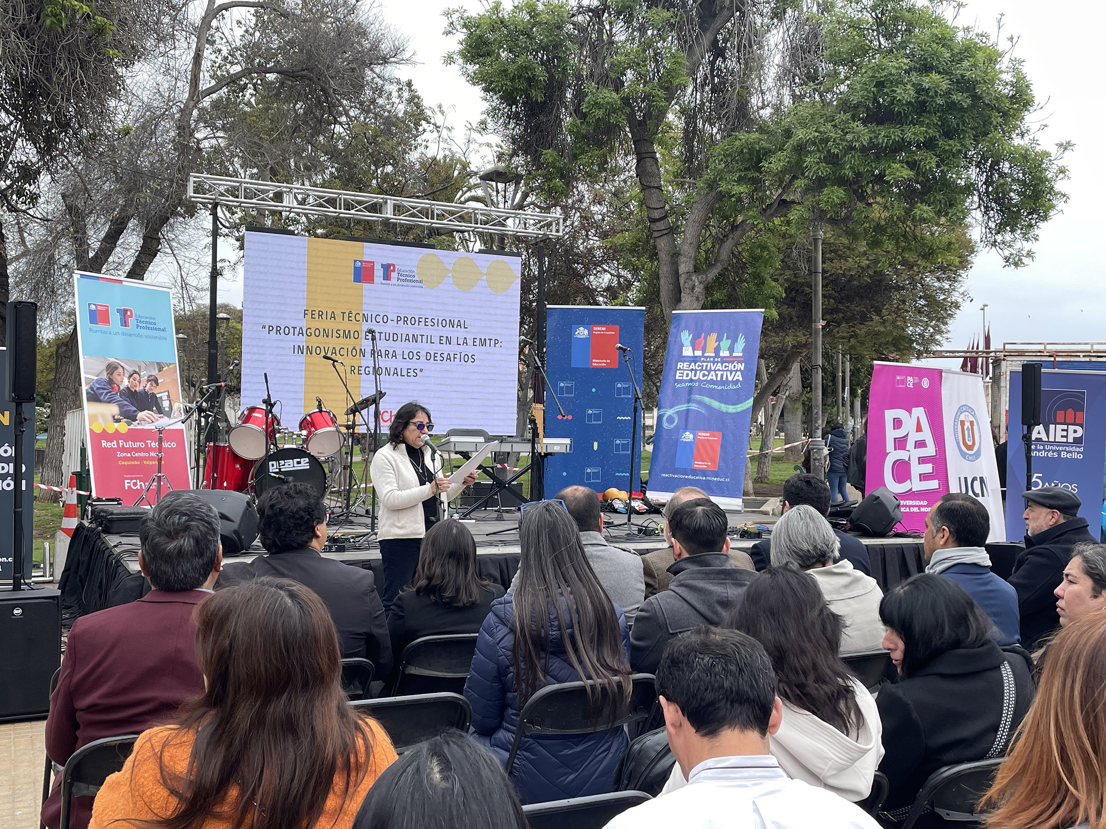 Feria Regional “Protagonismo Estudiantil en la EMTP: Innovación para los Desafíos Regionales” conmemoró los 82 años de la Educación Técnico Profesional