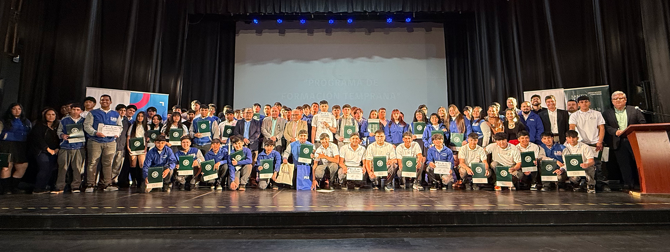 120 estudiantes de Casablanca se certifican para un futuro en la industria minera: FLS y Vetas de Talento finalizan Programa de Formación Temprana en Liceo Manuel de Salas