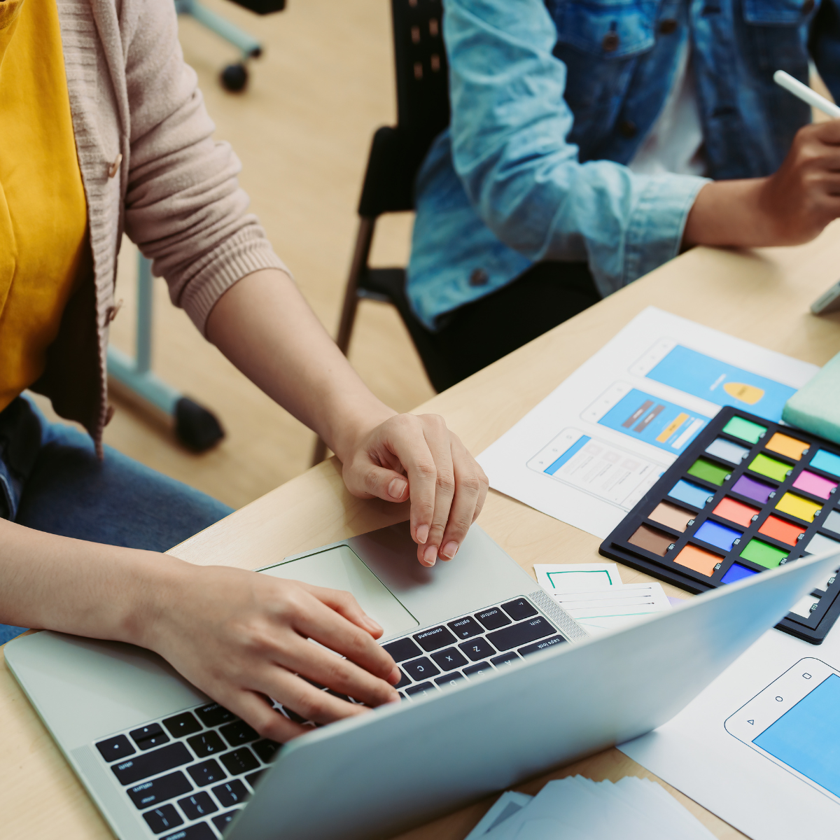 Docentes se capacitan en Inteligencia Artificial para potenciar la educación técnico profesional