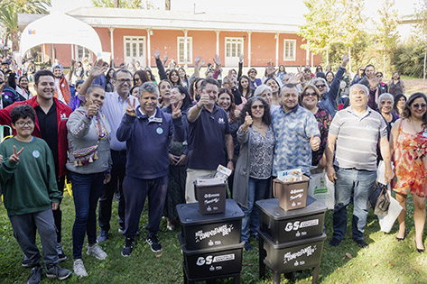 Se completan 5 mil entregas de kits para el compostaje en la región Metropolitana por parte del Gobierno de Santiago