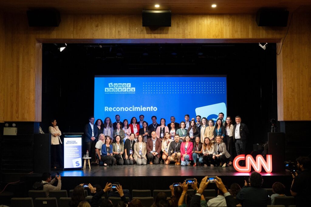 16 iniciativas que están mejorando aprendizajes y la asistencia educativa son reconocidas en seminario de Sumar Saberes