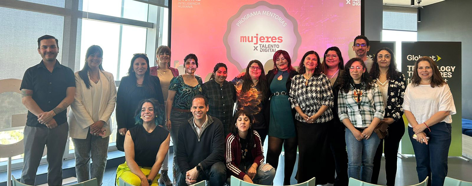 Talento Digital para Chile finaliza con éxito su programa de mentorías para mujeres junto a ocho empresas líderes del rubro de la tecnología