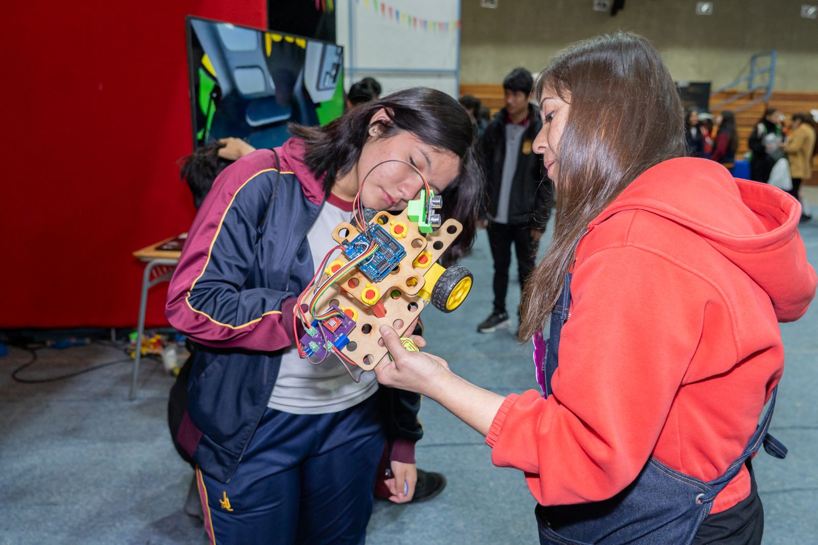 Fiesta de los Nuevos Perfiles 4.0: Más de 250 estudiantes conectados con la Minería del Futuro
