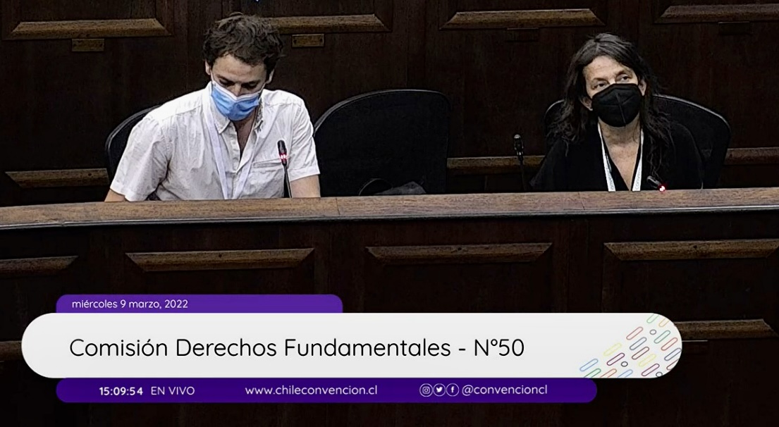 Presentan iniciativa popular que busca garantizar el derecho a la educación en la nueva Carta Magna ante la Convención Constitucional