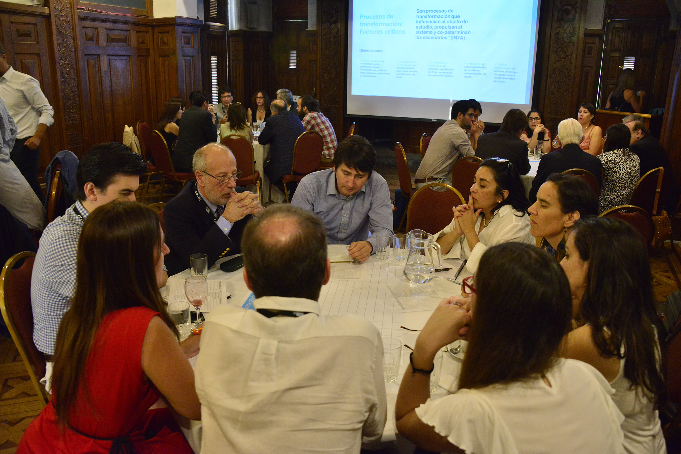 Grupo Construcción de Escenarios identifica factores críticos para la sustentabilidad del agua en Chile