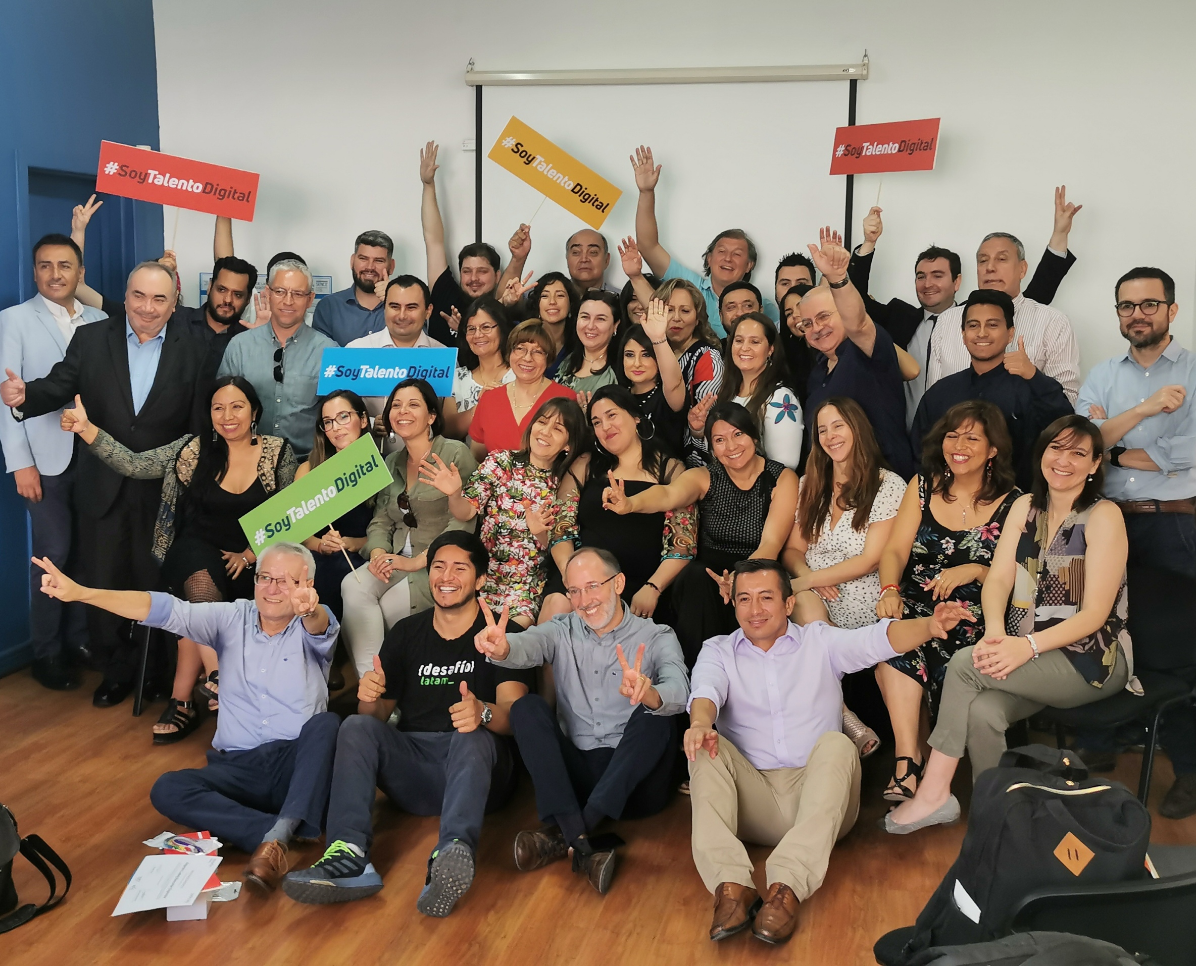 Cerca de 60 formadores de talentos digitales se preparan en metodología Bootcamp