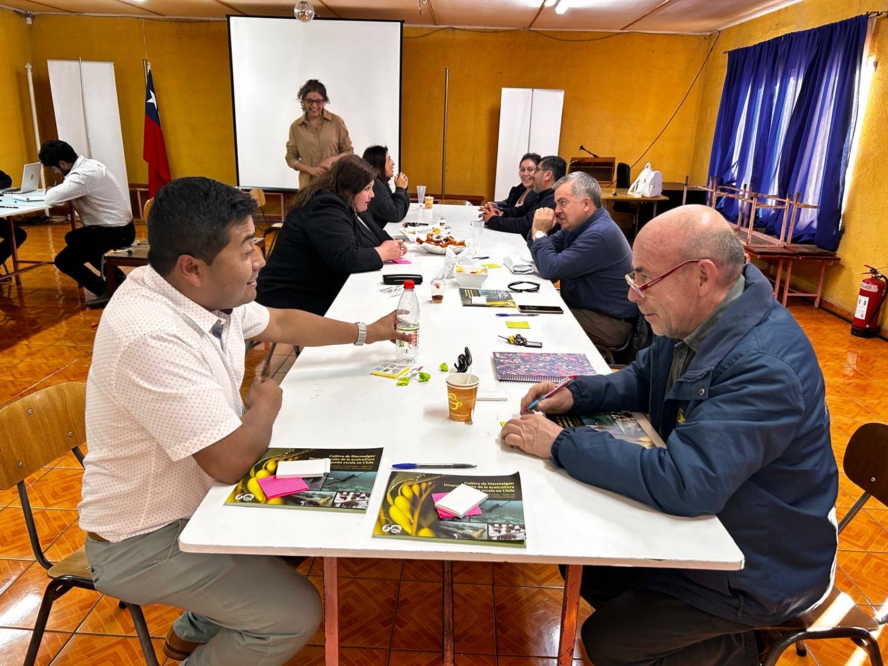 Primera jornada de trabajo entre los municipios costeros y los servicios públicos de pesca para impulsar un desarrollo pesquero sostenible en la Región de Atacama
