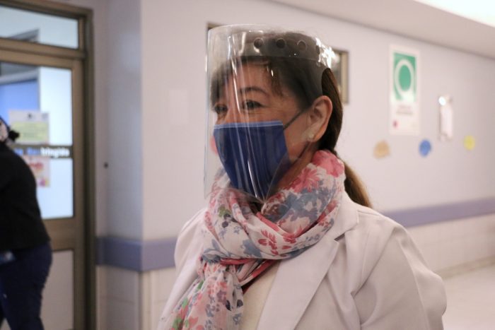 Low-cost high-performance facial shields