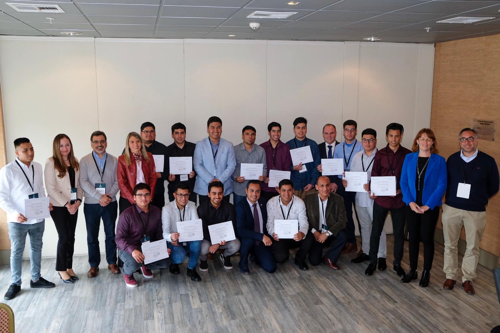 Egresados de liceos TP de la red ELEVA certifican sus competencias laborales en minería