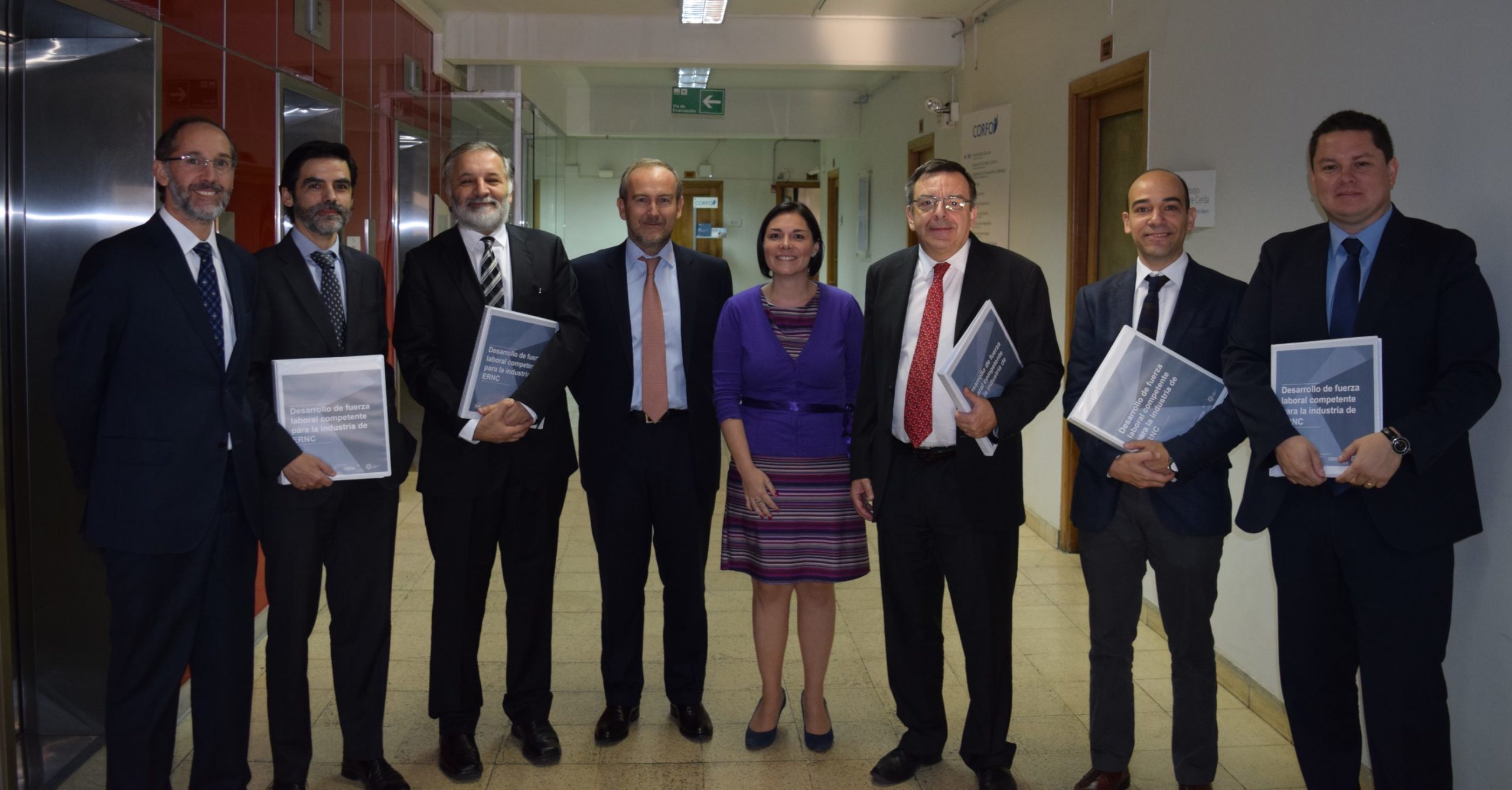FCh apoya el desarrollo de  la fuerza laboral para la industria de ERNC