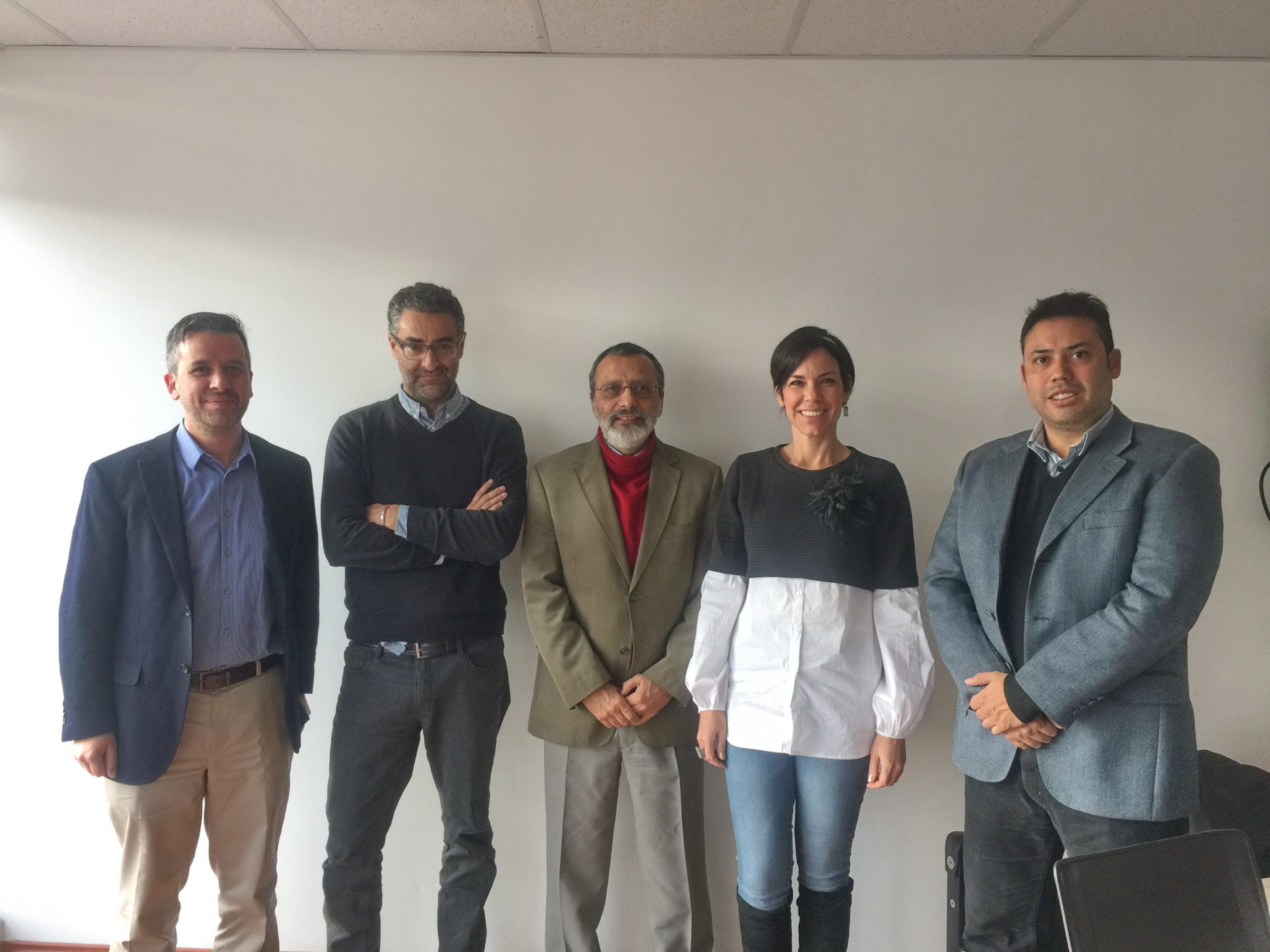 Energía Presidencial aborda los desafíos energéticos con equipo de Guillier