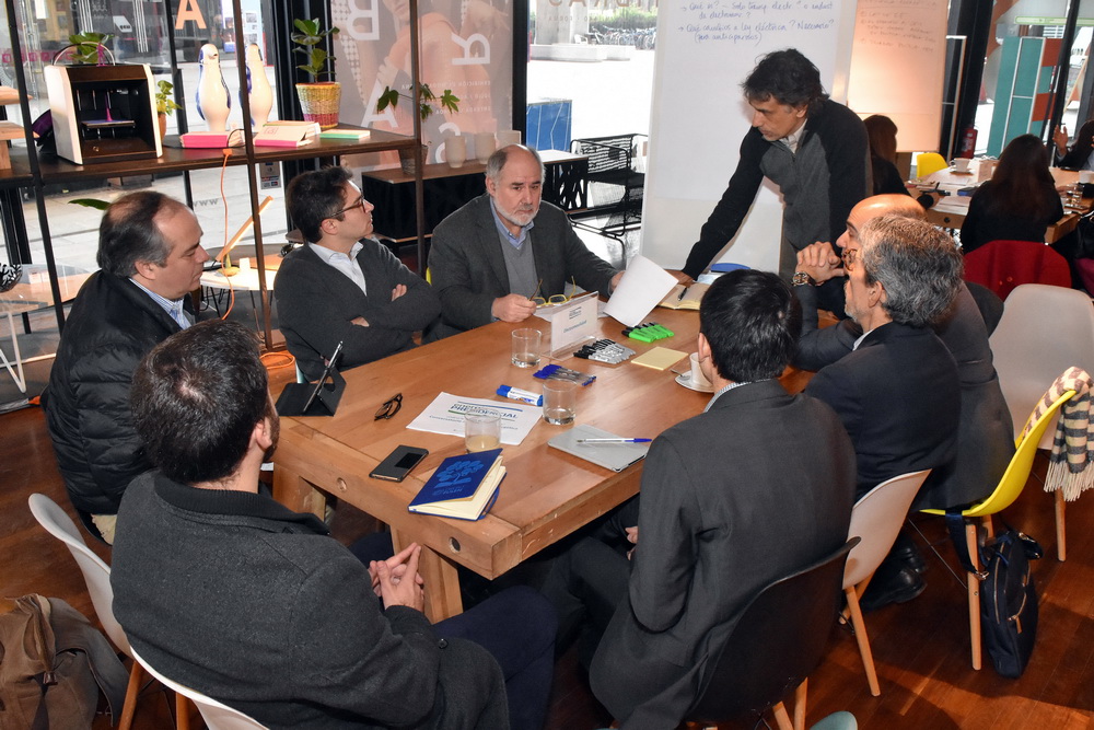Representantes del sector público y privado analizaron los desafíos sobre transición energética en Chile