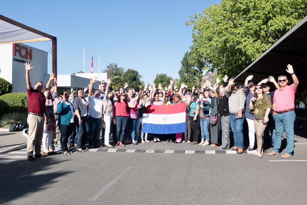 100 becarios paraguayos cursan el último taller del plan de fortalecimiento directivo en la Fundación Chile