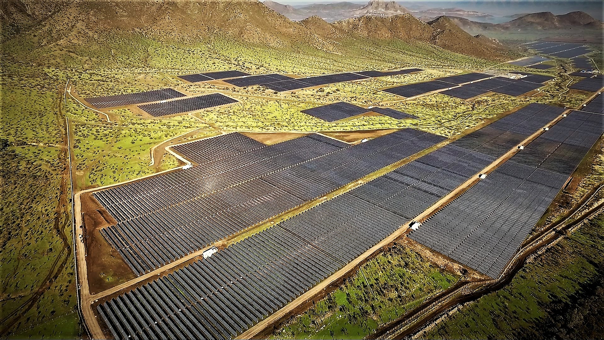 Inauguran la primera planta solar a gran escala en la Región Metropolitana