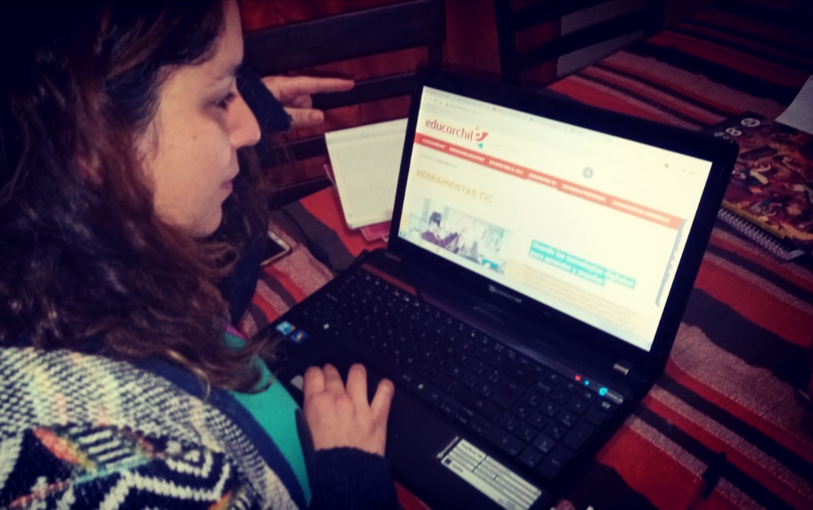 Education in Times of Pandemic: 77% of Teachers Conducting E-learning, Teach «Live»