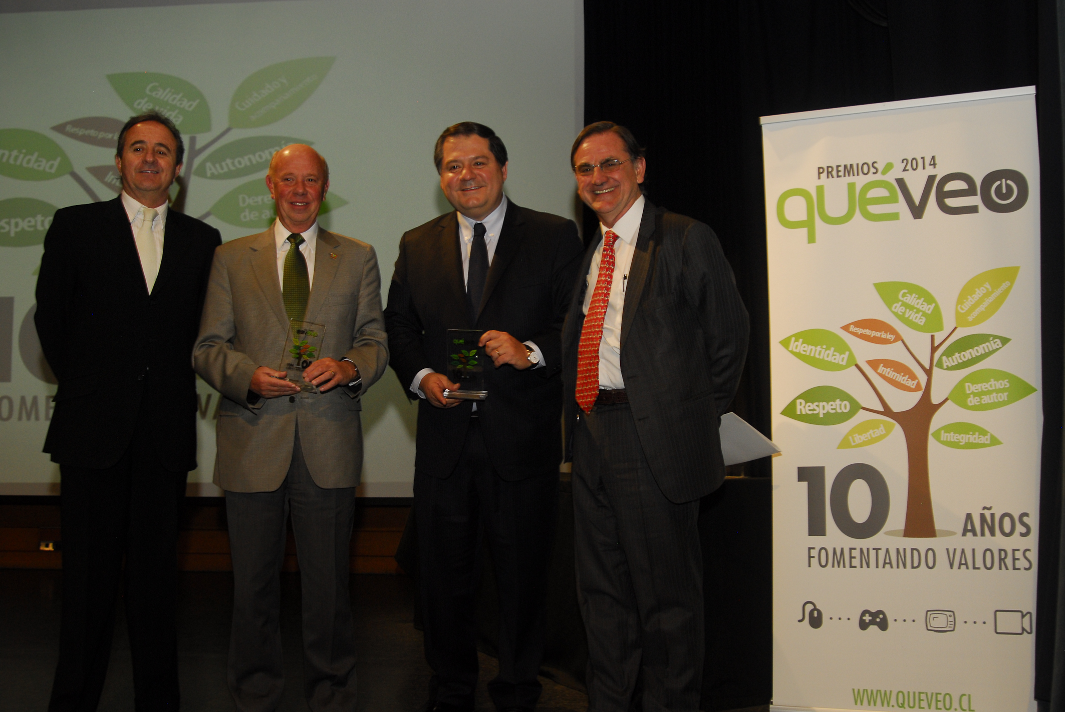 Abiertas las postulaciones a los Premios QuéVeo 2015