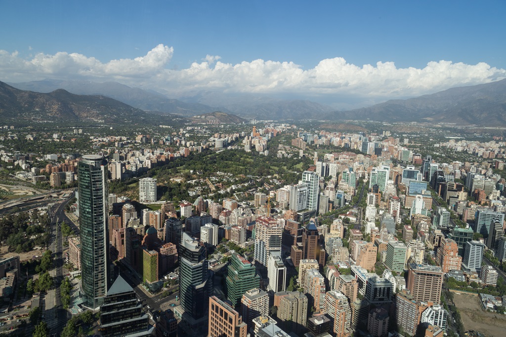 Con modernos dispositivos Minvu y Fundación Chile monitorearán confort de las viviendas en Santiago, Temuco y Antofagasta