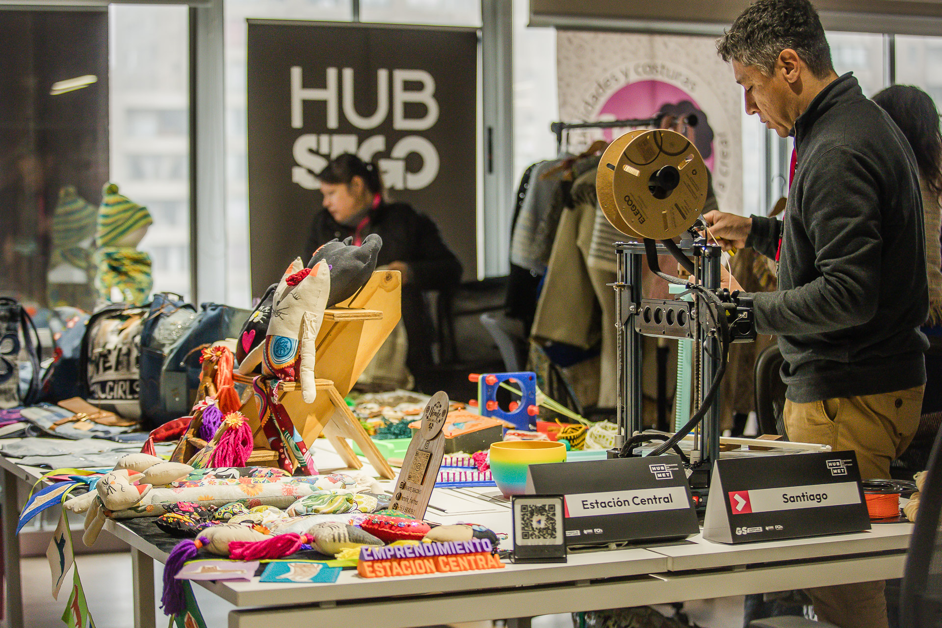 HUB Metropolitano acoge el cierre del Global Textile Ministerial & Industry Summit y conecta a emprendedoras municipales con la agenda textil mundial