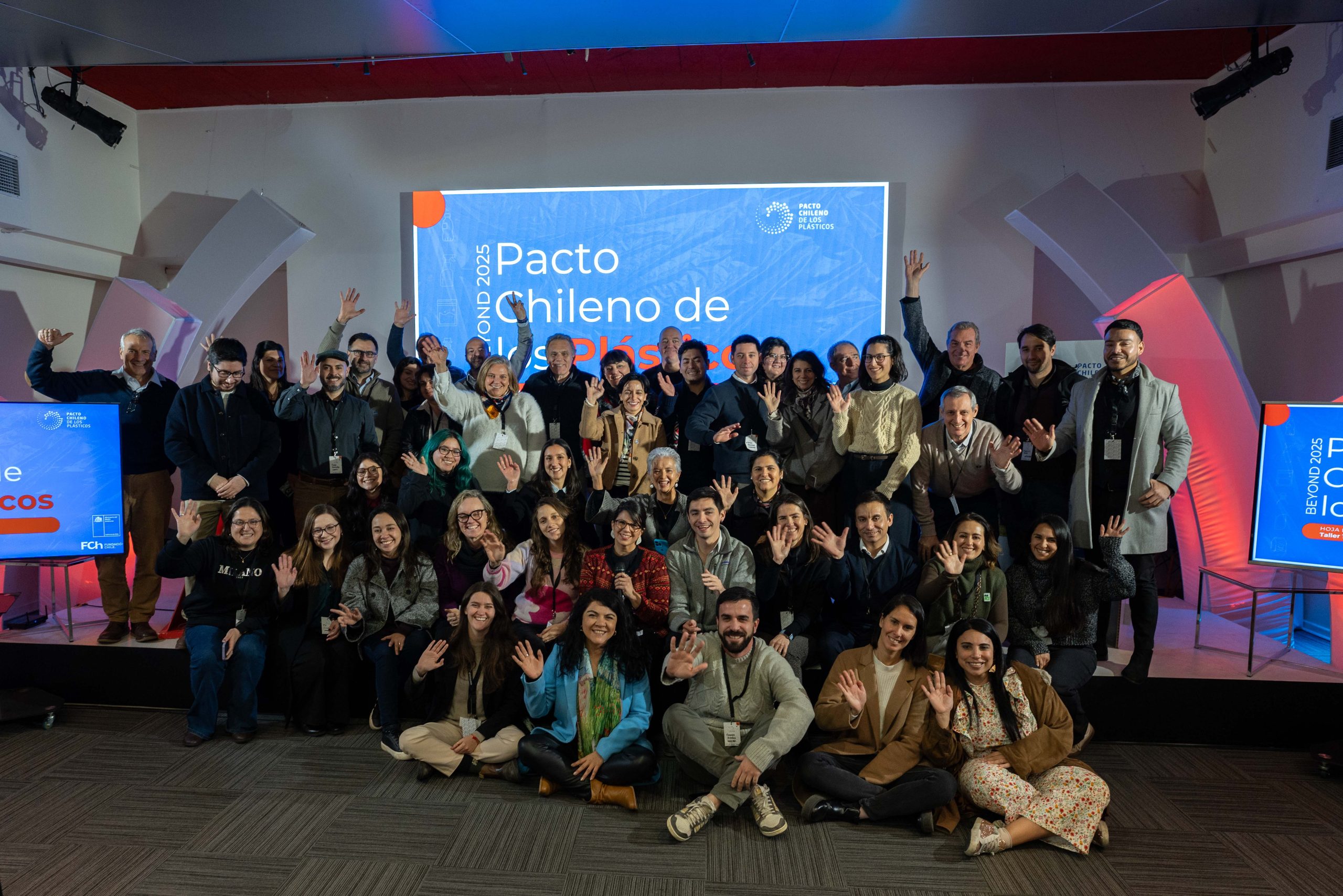 Pacto Chileno de los Plásticos actualiza su hoja de ruta al 2030 para impulsar la economía circular en Chile