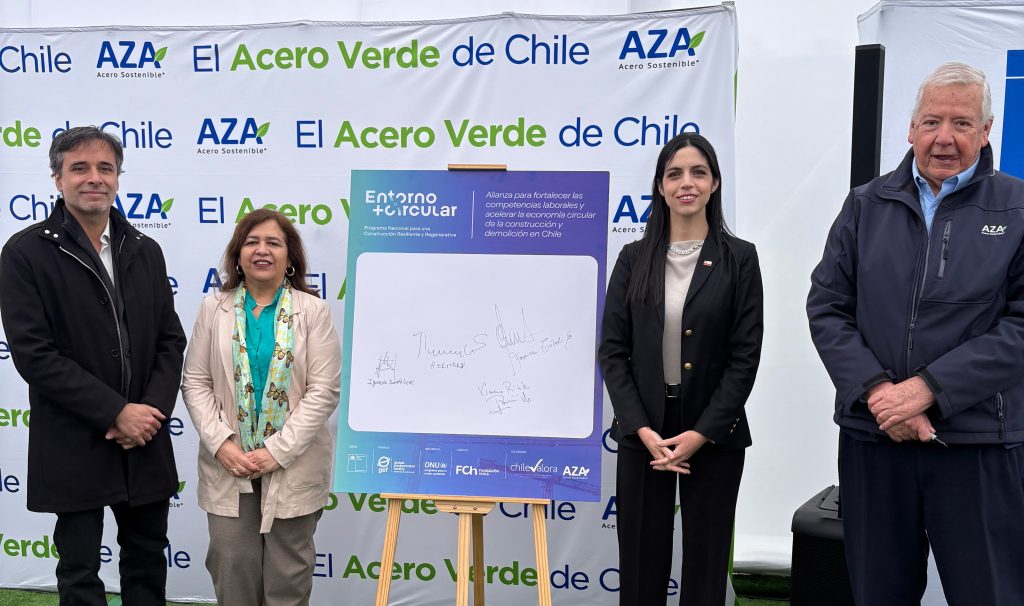 Economía circular en Chile: alianza impulsará nuevos empleos verdes y certificación de recicladores de base 